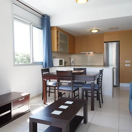Uhc Panoramic Family Complex Apartment
